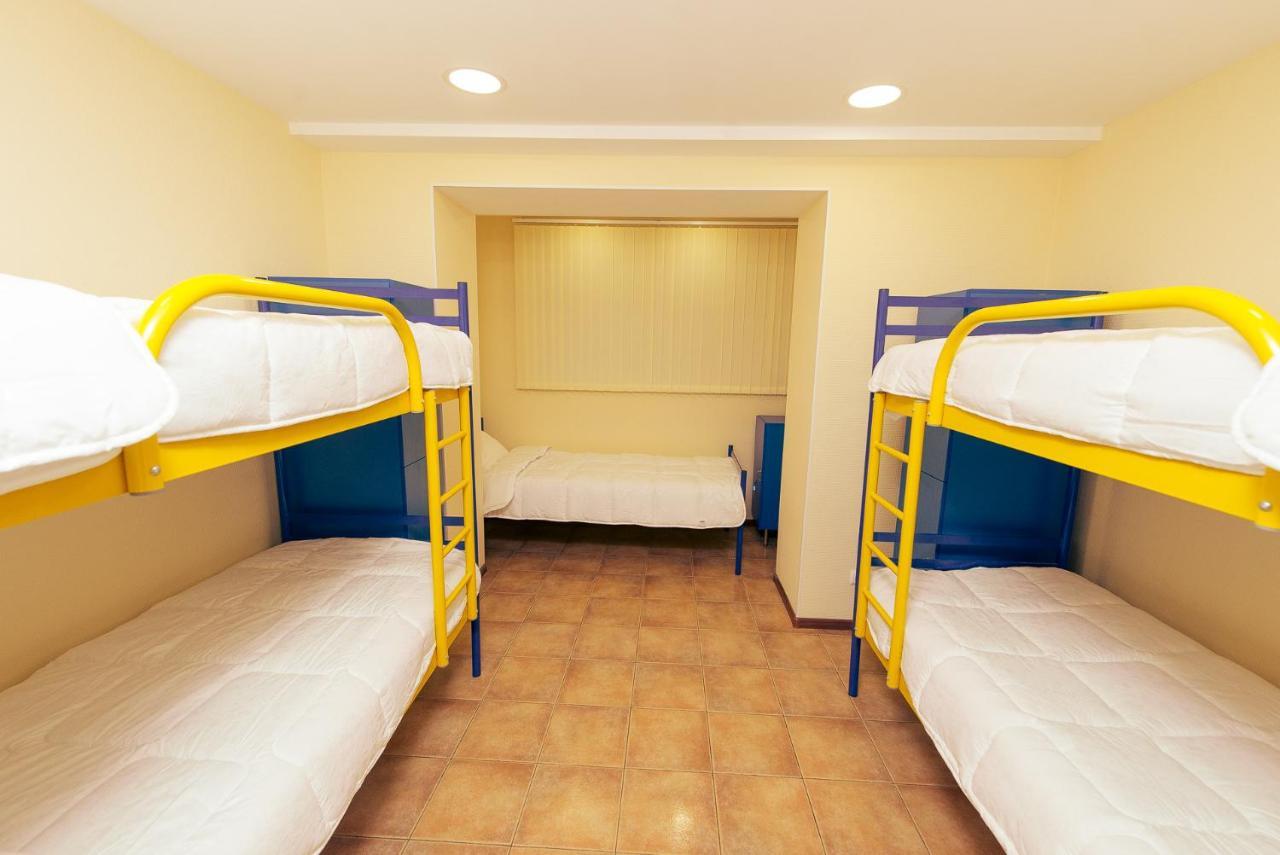 Auberge de jeunesse Tenistiy à Odessa Extérieur photo